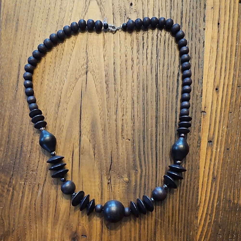 VTG Elegant Black Beaded Necklace